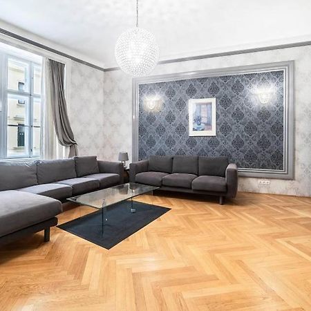 Carlton Suites Bécs Kültér fotó